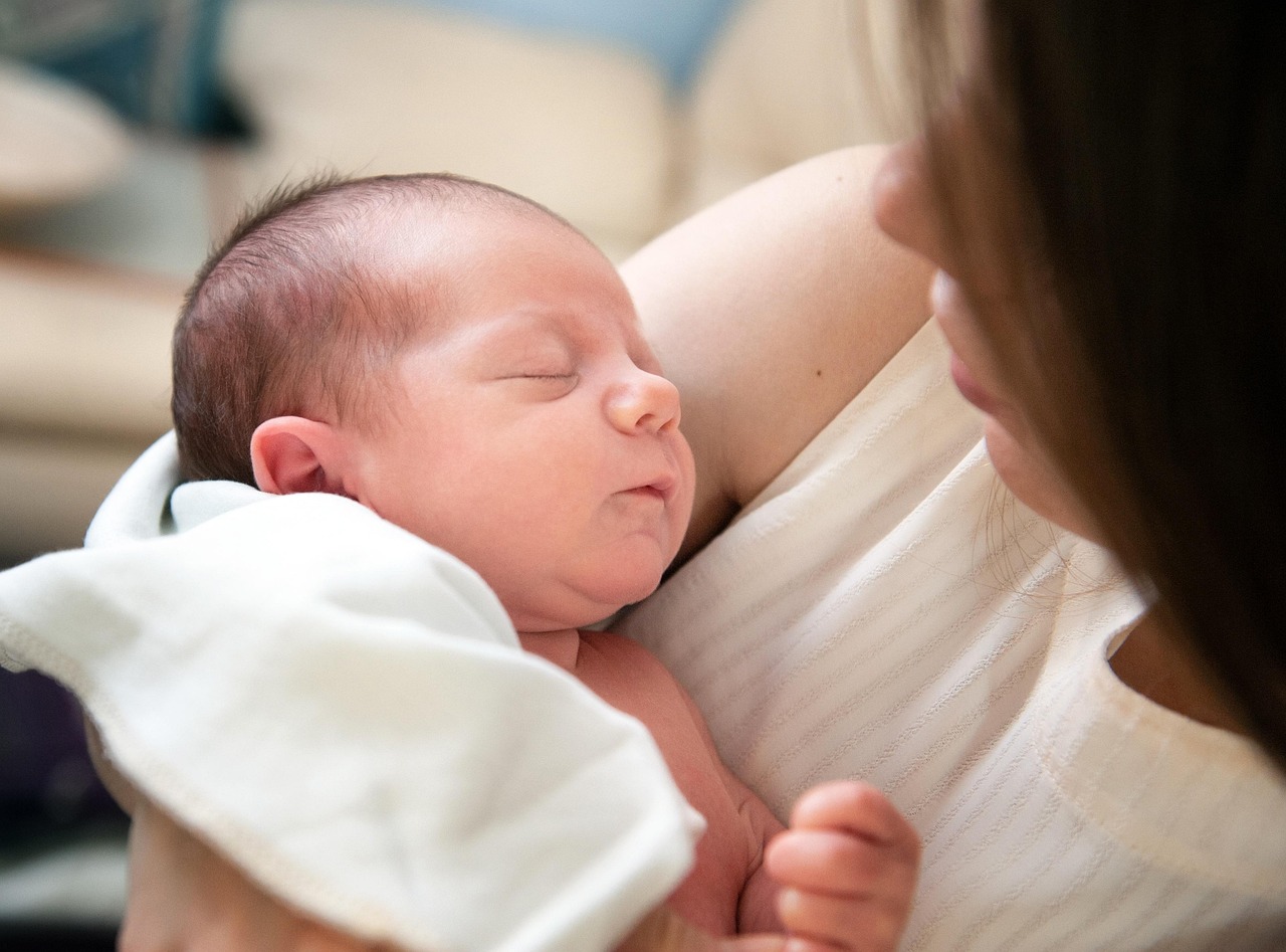 保育士が子育てと復職を両立するための方法は？